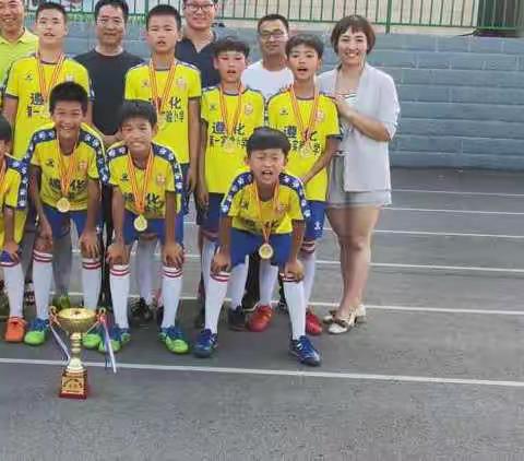 遵化市第一实验小学荣获遵化市2019年小学生“校园杯”足球赛冠军