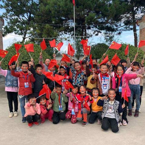 六股路初级小学“迎双节”告家长书