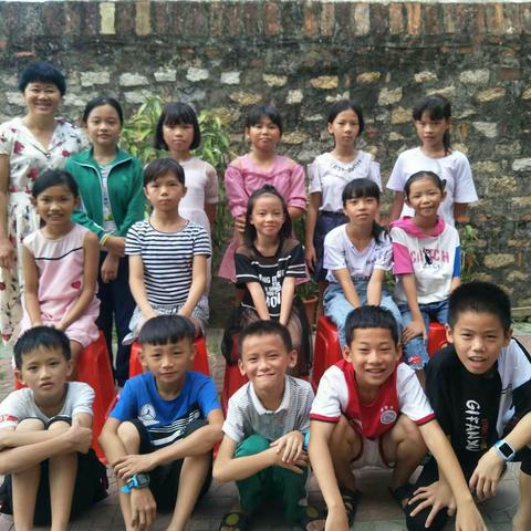 2021届书香毕业班的孩子                                 (当年正读四年级)