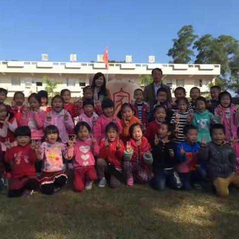 鸡坑小学一年级学生