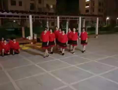 黎明合作社庆祝"三八"妇女节