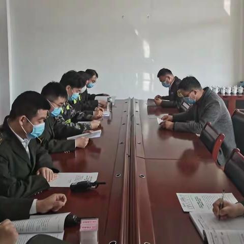 坚守岗位保畅通，文明服务暖人心-五岳寨收费站做好清明节假期保畅工作