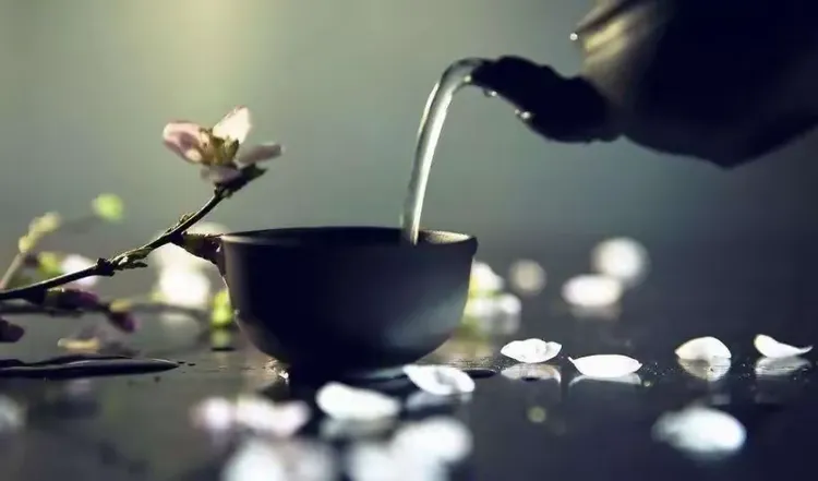 管住嘴，積口德，福報多