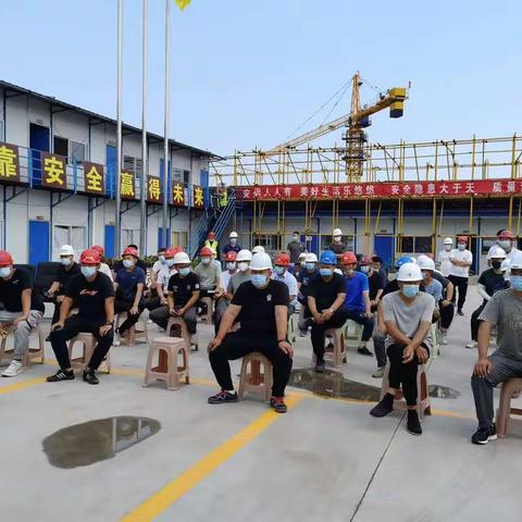 住建局安监站召开全区房屋建筑工地标准化管理现场观摩会
