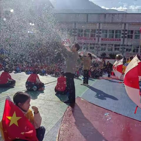 为艺术喝彩，为运动加油！