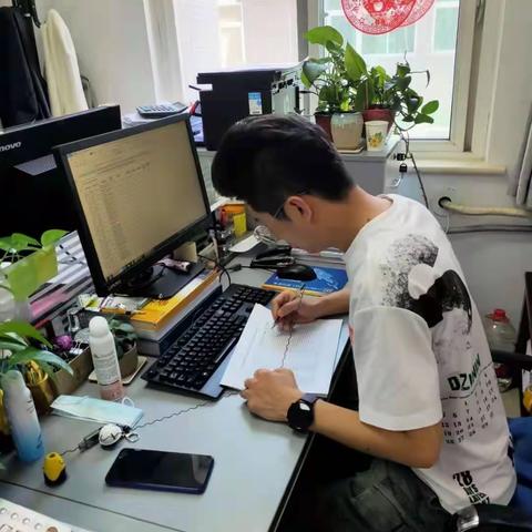 区发改委圆满完成我区2020年度分布式光伏发电项目补贴资金申报工作