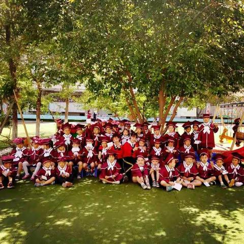 艾尚.童之梦幼儿园毕业典礼邀请函