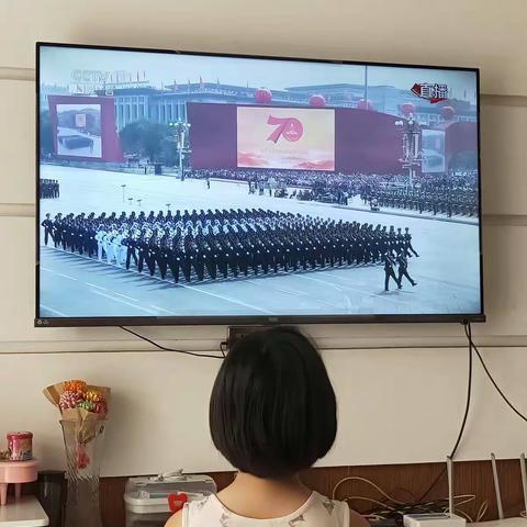 实验小学二（9）班张琼祝福祖国70周年生日快乐！