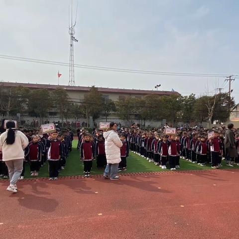 文明齐步走，路队展风采——兖矿二小孟庄校区一年级路队比赛