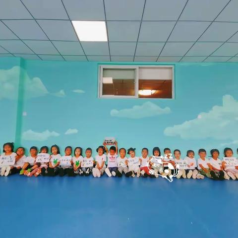 “快乐升班，相伴成长”——实验学校幼儿园小班升班活动