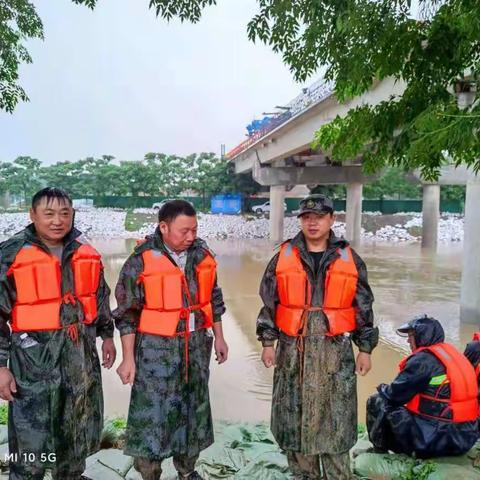 后夏庄村抗洪救灾在行动