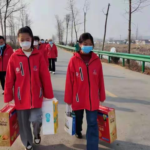 【日照市东港区爱心奉献志愿者服务中心】爱心妈妈相伴，助力幸福成长