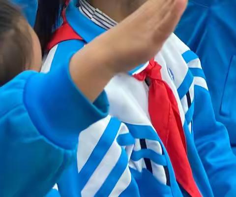 “扬爱国精神，奏时代强音”通小爱国主题教育班会