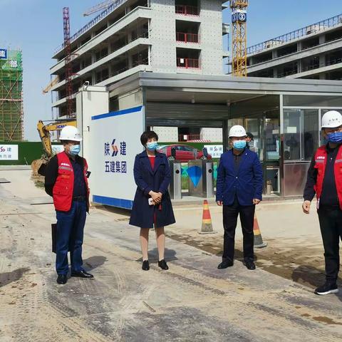 水保站积极开展“一把手走流程、坐窗口、跟执法、处投诉”活动