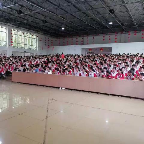 唱青春风采             颂祖国山河