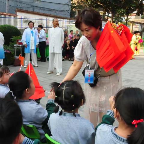 花园社区“三爱六情促和谐，同心共筑中国梦”庆国庆迎重阳文艺活动