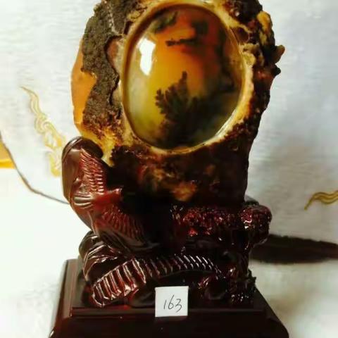 黄龙玉原封石水草花欣赏