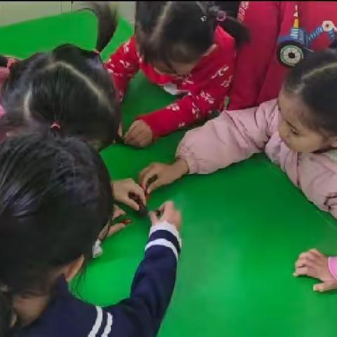 小磁铁·大奥秘 ——中班课程故事