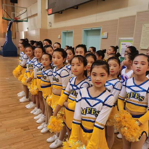 喜报！——厦门路小学在“新时代·十个一伴我成长”青岛市艺术节啦啦操比赛中再获佳绩！