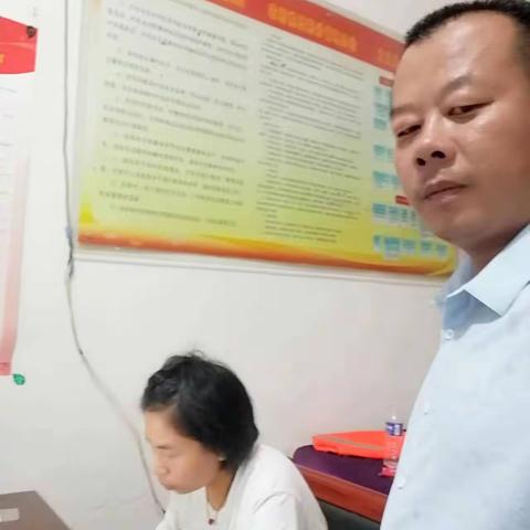 侯谢小学“百师家访”