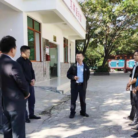 市人社局就业扶贫督导组到天涯区抱前村督查指导就业扶贫迎国检工作