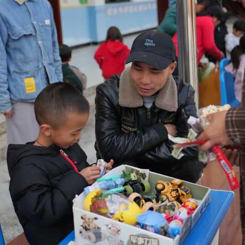 运动童年 快乐无限——记段家学校第三届跳蚤市场暨第二届趣味运动会