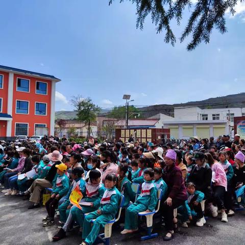 三抓三促进行时——大阳镇中心小学2023年春季学期期中学业考查表彰大会