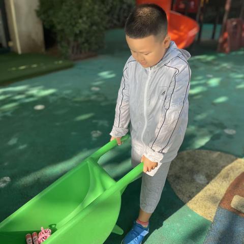 李致一的幼儿园生活🏫