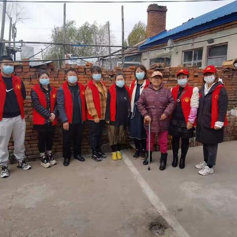 交通运输局联合岗西社区开展重阳节前慰问社区老人活动