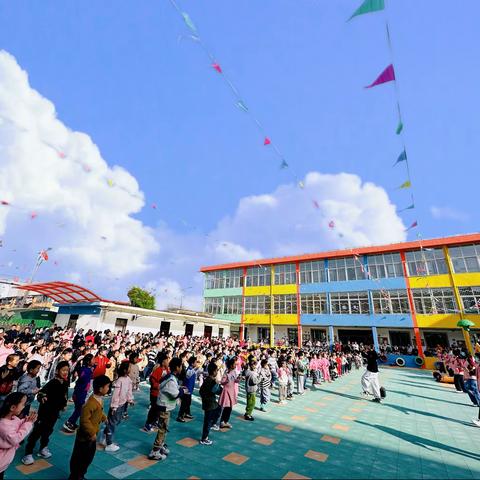 童年不同样 早操新花样———淮北市烈山区第一幼儿园早操展示活动