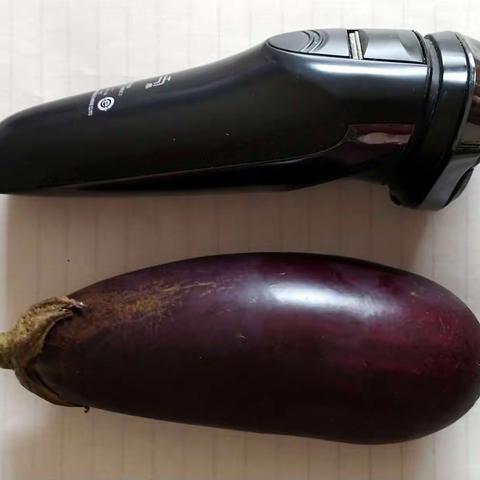 茄子🍆与剃须刀