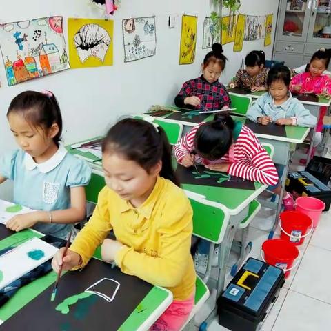 启心美术工作室暑期招生啦……