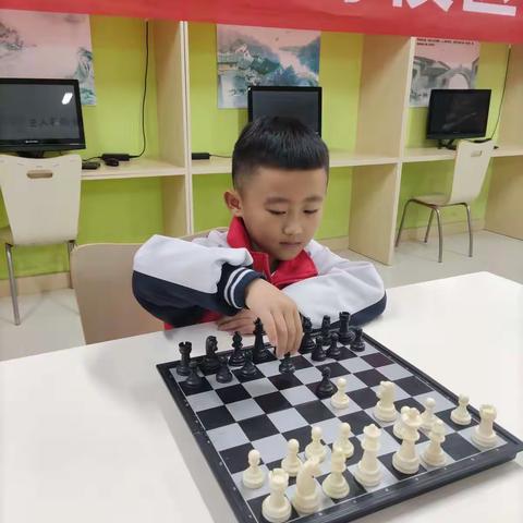 以棋益智     乐在“棋”中——渤海中学南校区国际象棋校园赛圆满结束啦！