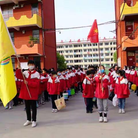 劳动励心智 实践促成长——丹凤县第五小学开展第三十届”科技之春”活动掠影