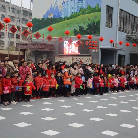 “我是谁”系列之“我是中国人”——娃哈哈幼儿园“美食一条街 新春庙会嘉年华”