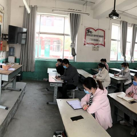 张浮丘小学特邀“健康副校长”举行疫情防控知识专题培训暨第二次入学防控演练