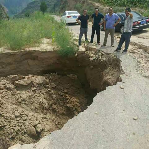 查看郑家垣村村间道路