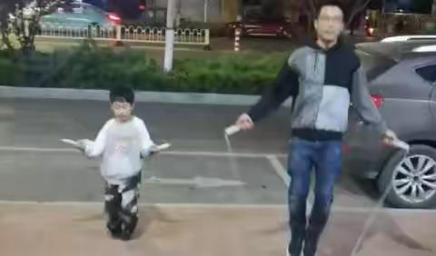 城里小学二2班“九同一家亲”活动纪实