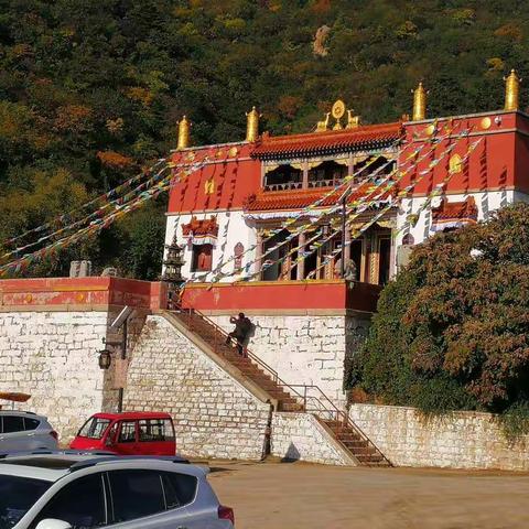 金秋探秘海棠山