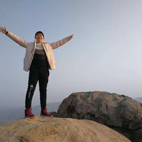 初春登山迎新年