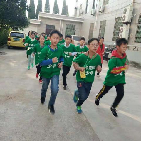 西伦教育《领袖少年》集训营