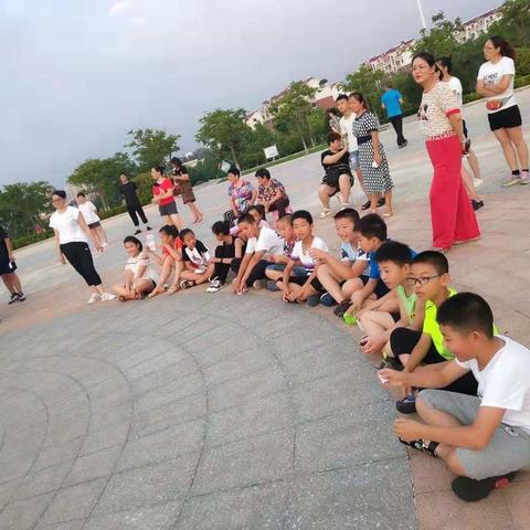 这个夏天,约读书房与你有个"约会""