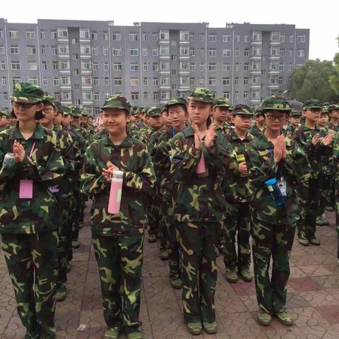英杰中学初211班军训特辑（一）