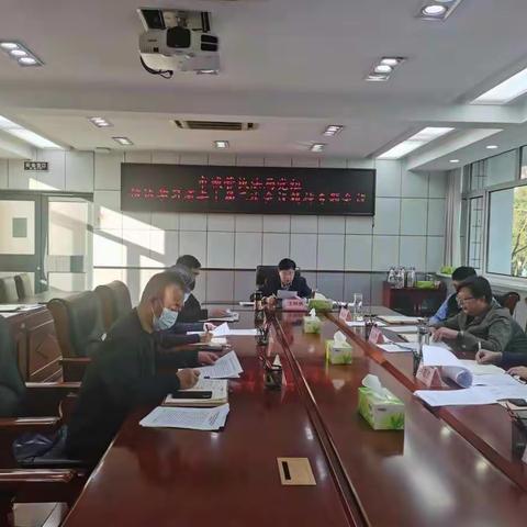 市城管执法局专题学习传达省委十届三次全会精神