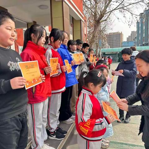 和润竞美 向阳而生——北新街小学绿园校区举行艺术展演颁奖仪式