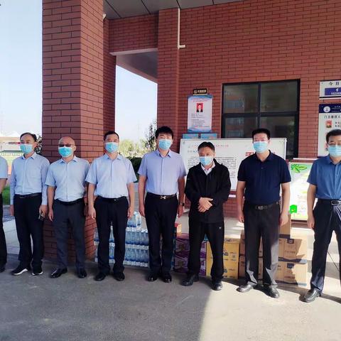 三门峡城乡一体化示范区（高新区）党工委书记胡志权一行莅临我校视察指导防疫工作并慰问在校师生
