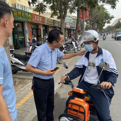 吴忠市兰亭中学                                                致全校学生安全骑乘电动车的倡议书