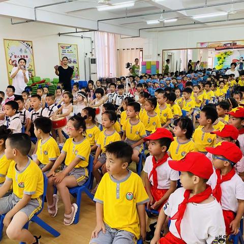 2021年江南幼儿园读书月系列活动——“读演红色故事  传扬红色精神”大班级幼儿汇报演出