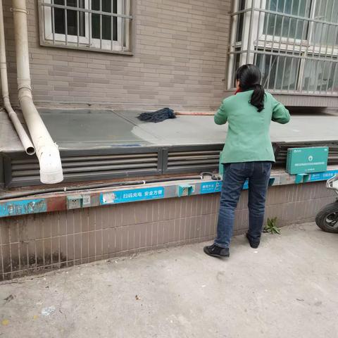 张家堡小区保洁日常工作