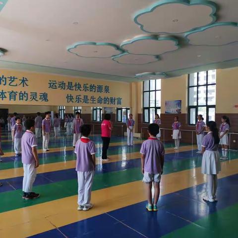 花开疫散学子归      心理健康护航程 ————开封新区青少年活动中心心理健康辅导团队走进集英小学